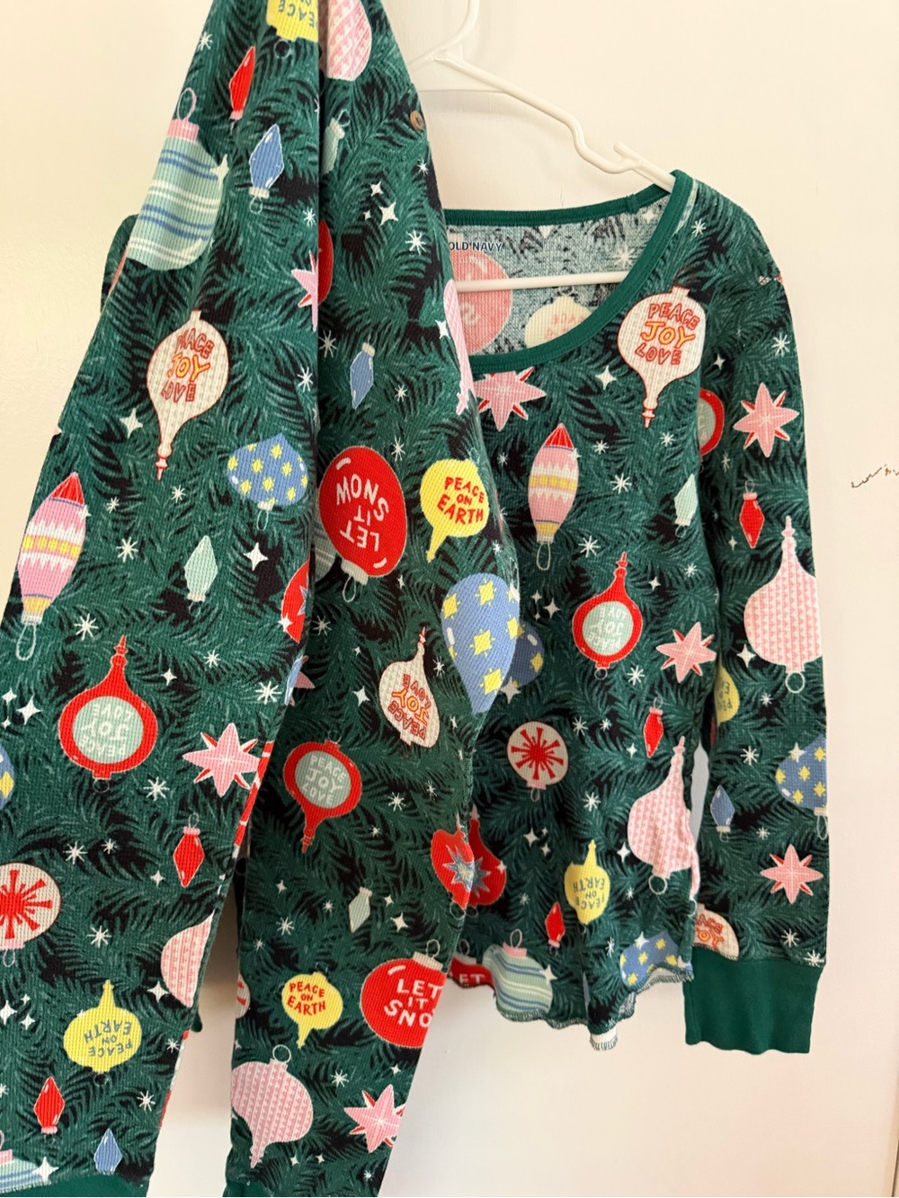 Old Navy Green Holiday Ornament Pajama Set with Multicolor Ornaments
